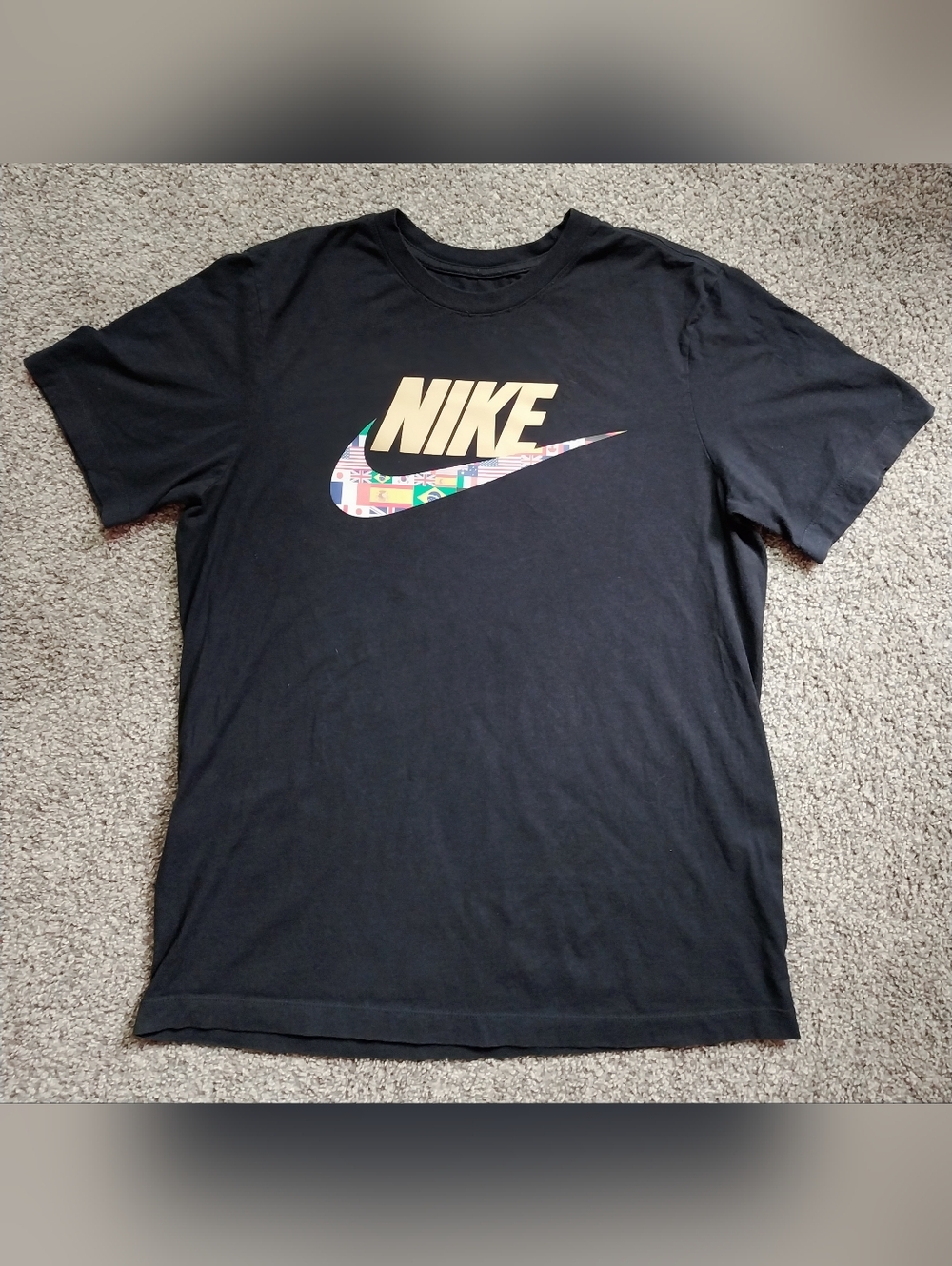 Nike Men’s  Global Swoosh T-shirt Size M